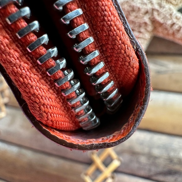 ❤️Louis Vuitton Orange Epi leather Zippy Wallet - Picture 9 of 11